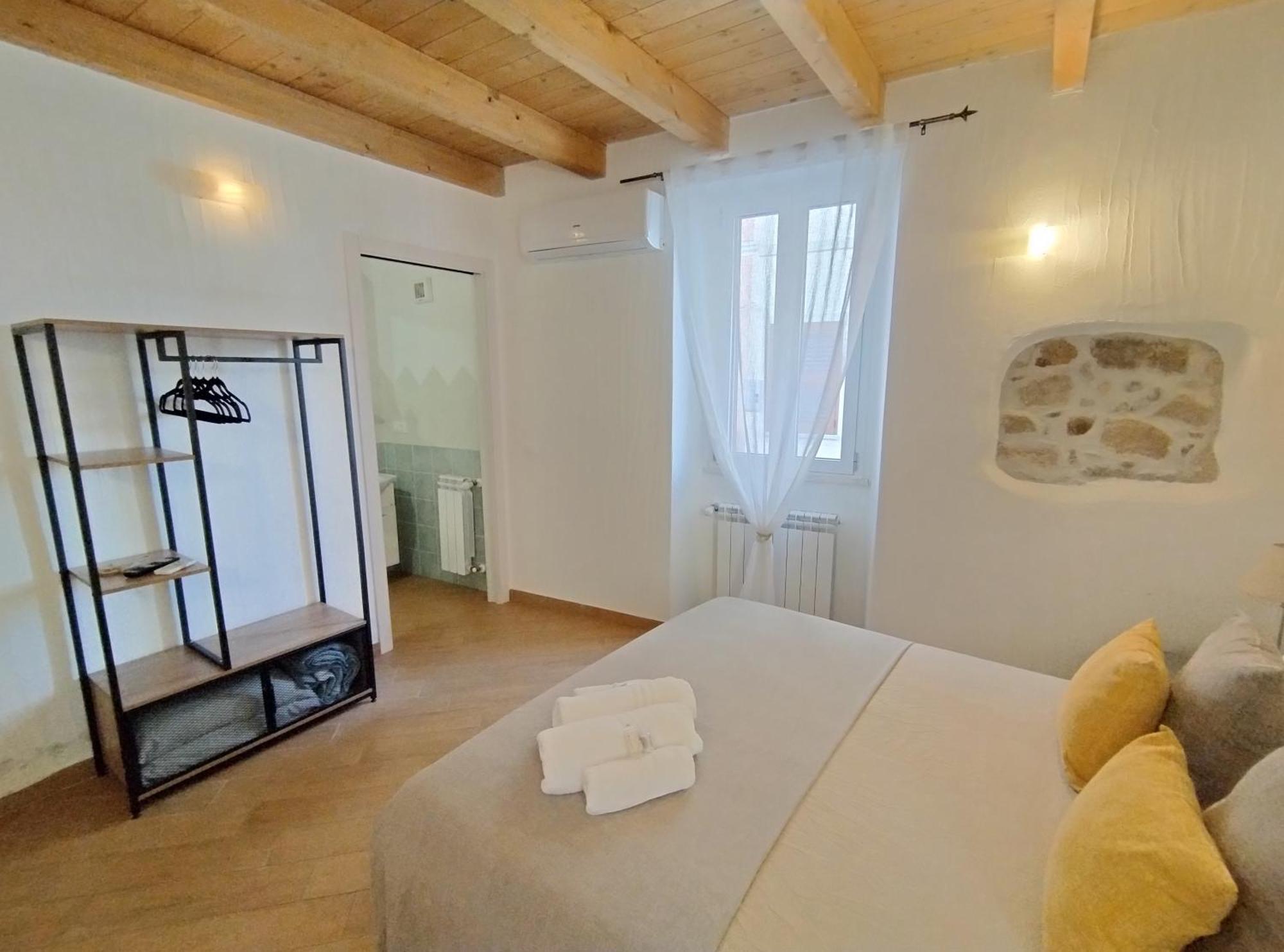 Holmann Suite & Rooms Olbia Esterno foto