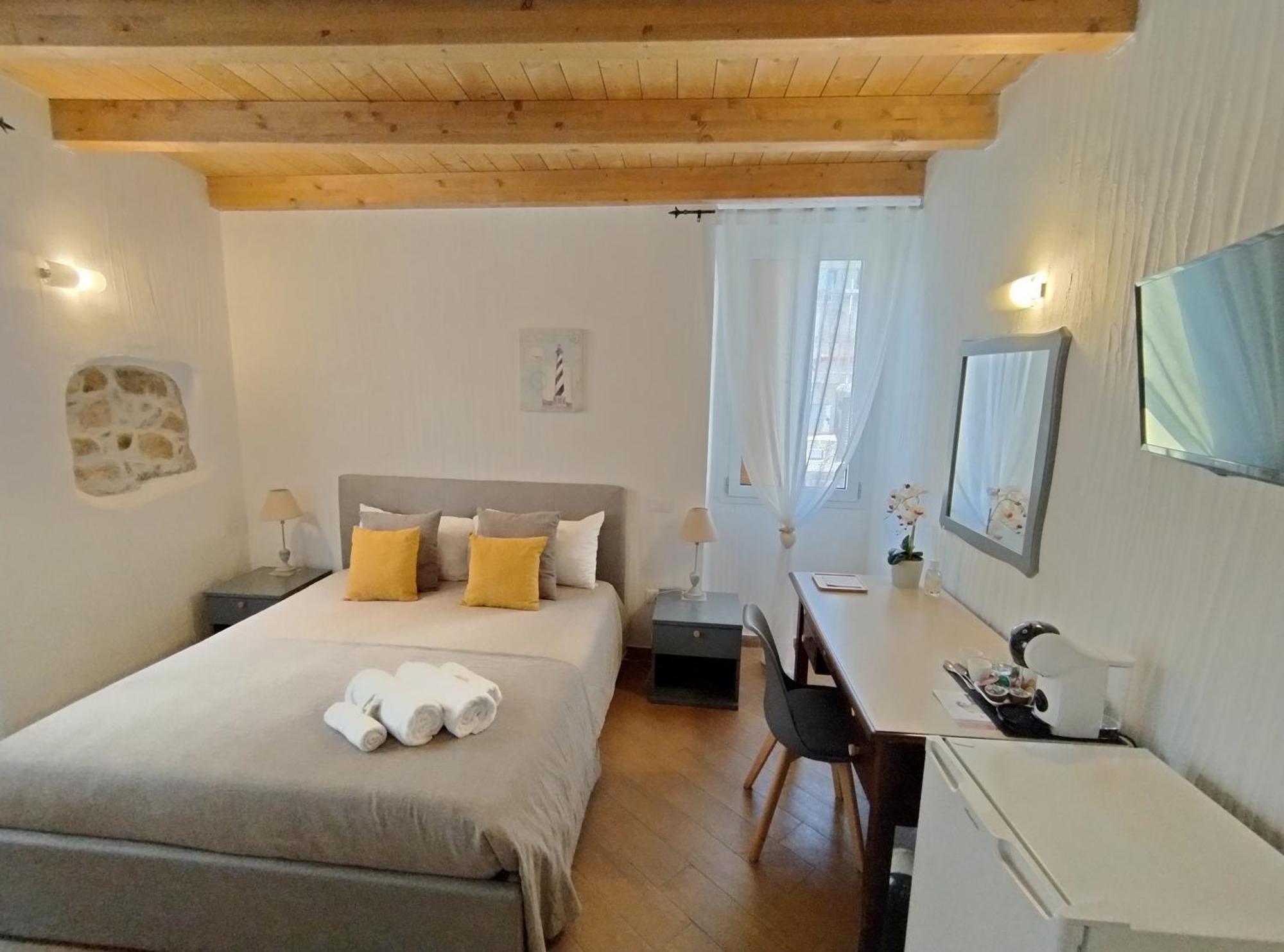 Holmann Suite & Rooms Olbia Esterno foto