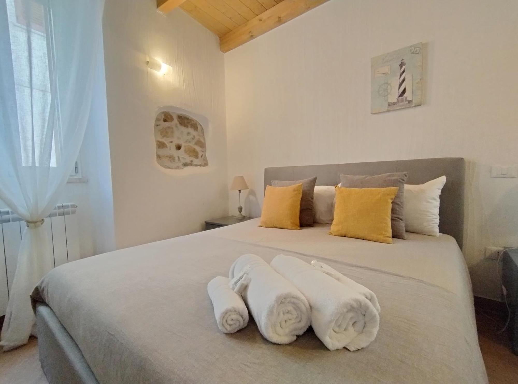 Holmann Suite & Rooms Olbia Esterno foto