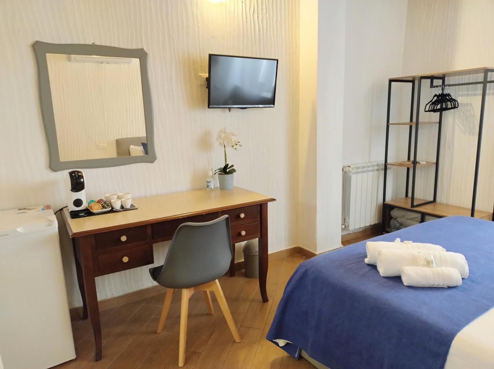 Holmann Suite & Rooms Olbia Esterno foto