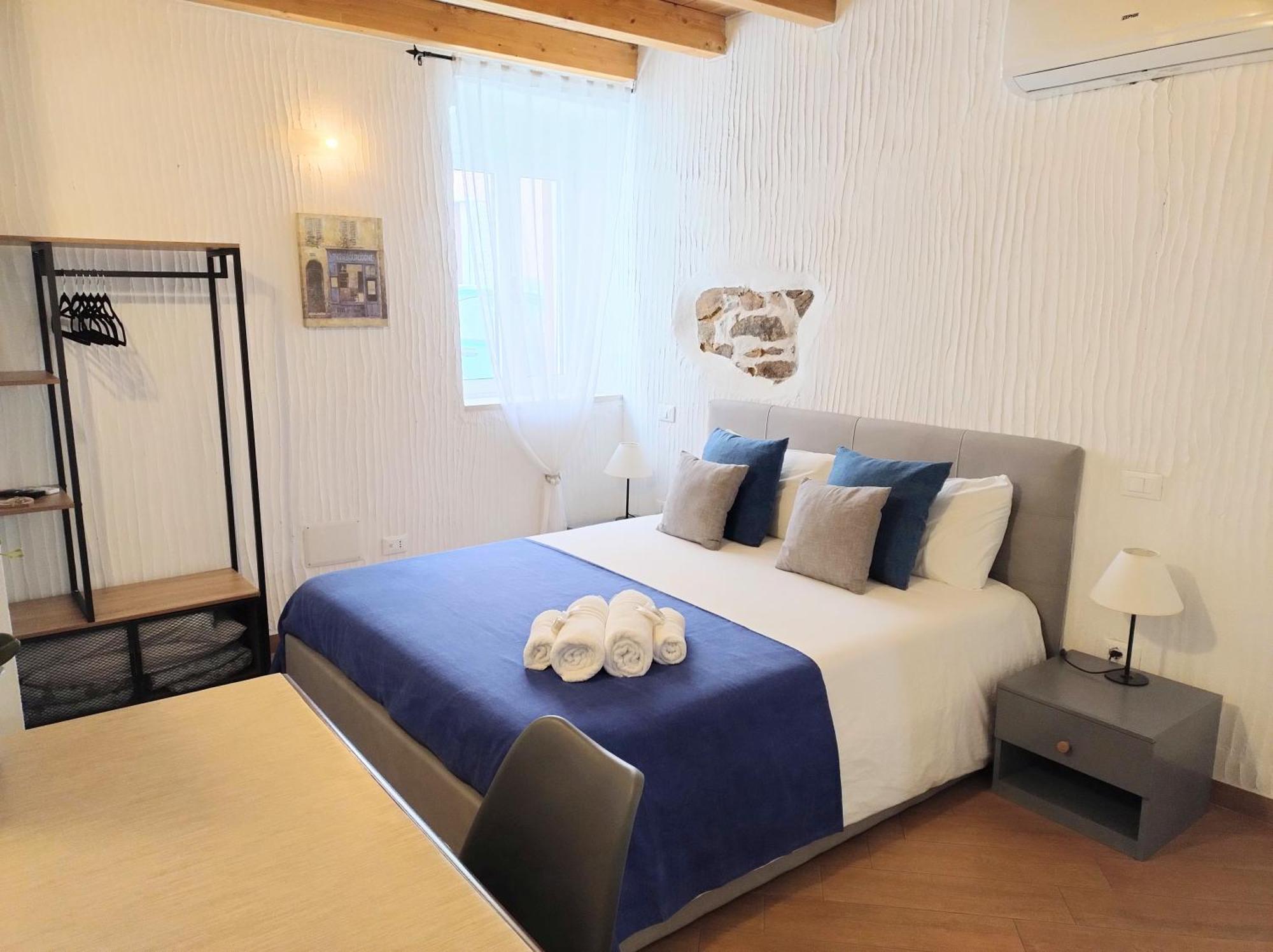 Holmann Suite & Rooms Olbia Esterno foto